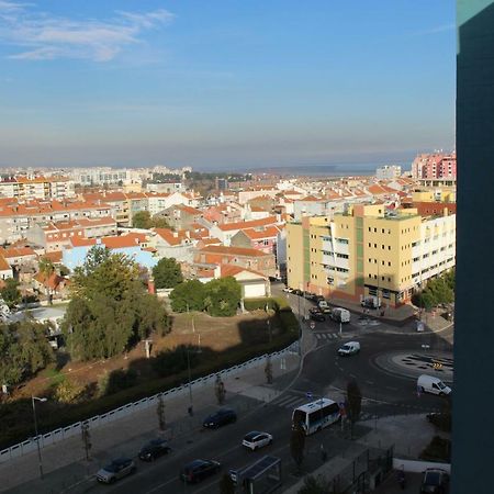 My Apartment In Sacavém Buitenkant foto