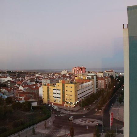 My Apartment In Sacavém Buitenkant foto