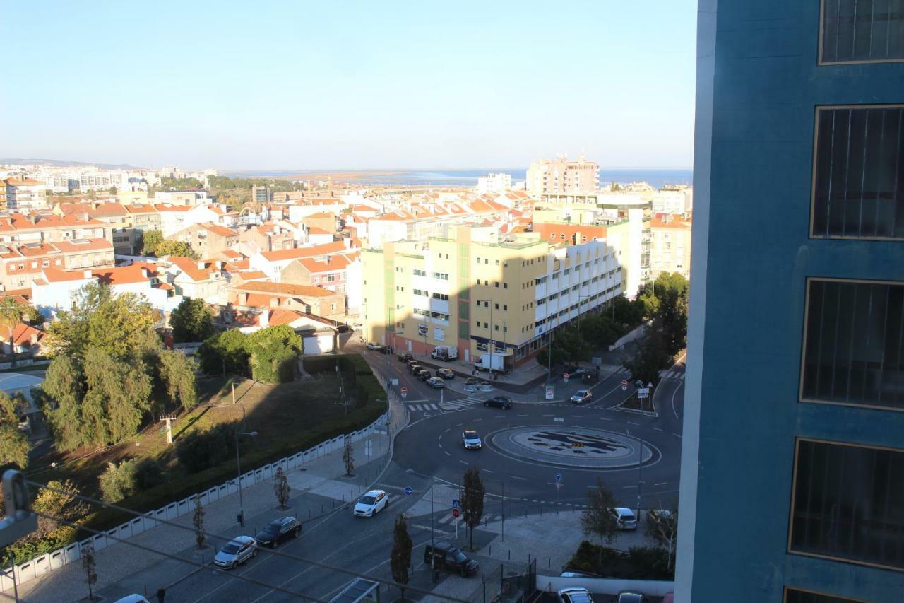 My Apartment In Sacavém Buitenkant foto